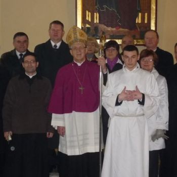 200904 Wizytacja bpa Mieczysława Cisło